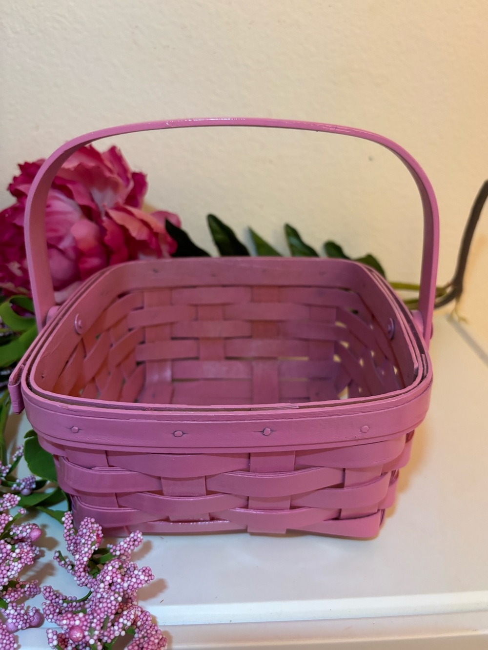 Vintage Longaberger 1998 Medium Berry Basket, Glossy Pink, 7.5” W, 3.75” H